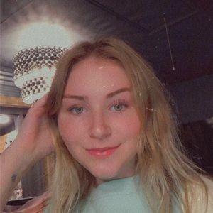 Meet your Posher, Kaitlyn